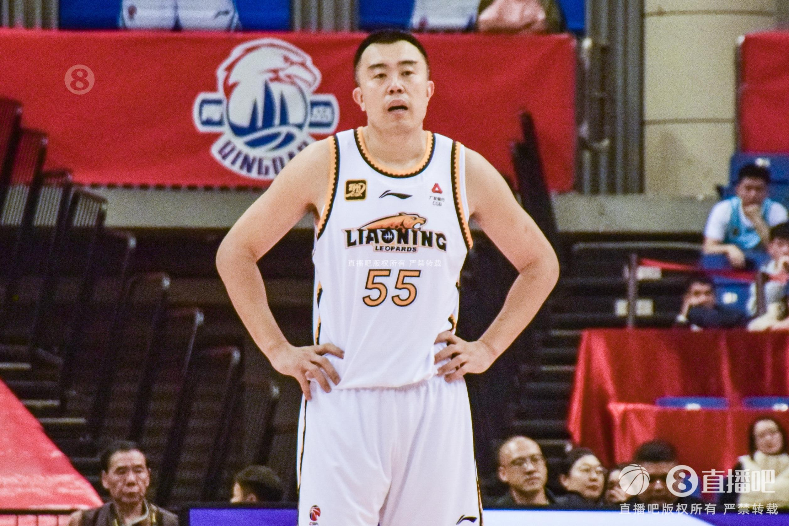 老將盡力了！韓德君7中4拿到14分12籃板3助攻